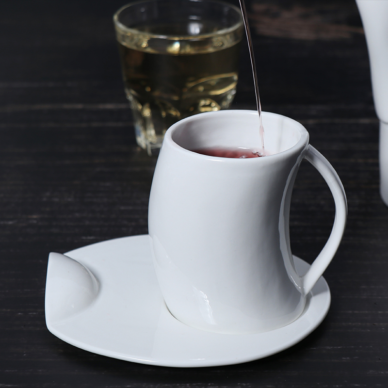 ชุดของขวัญวันสตรี ดีไซน์มั่นใจ Lady Design เซรามิคกาน้ำชาถ้วยกาแฟชุด Porcelain 