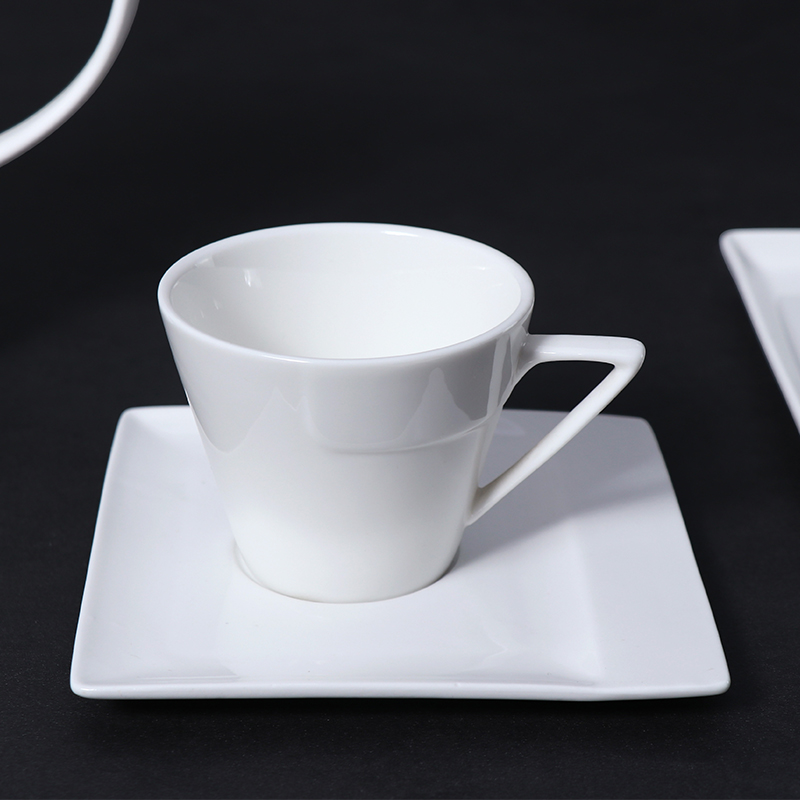 ชุดถ้วยกาแฟเซรามิค 5 ออนซ์ ชุดถ้วยกาแฟ Porcelain สีขาว