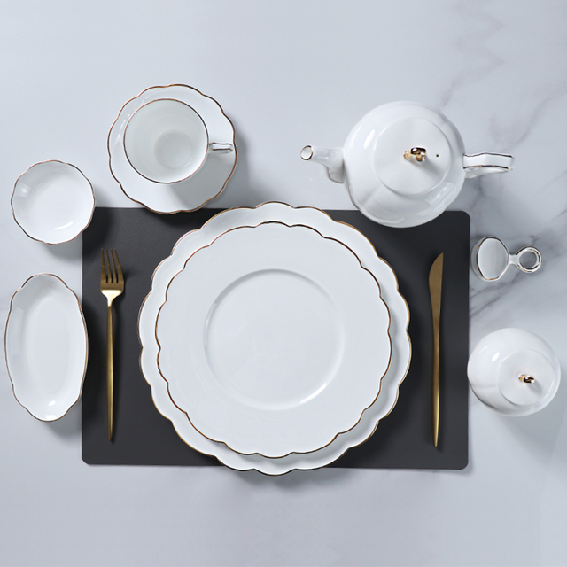 ชุดอาหารเย็น Fine Bone China ชุดอาหารเย็นหรูหรา