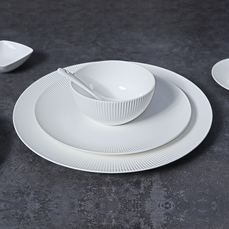 ใหม่ชุดจาน Bone China จานอาหารค่ำเชิงพาณิชย์