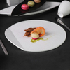 จานอาหารค่ำเซรามิกพอร์ซเลนรูปทรงกลมผิดปกติสำหรับร้านอาหาร