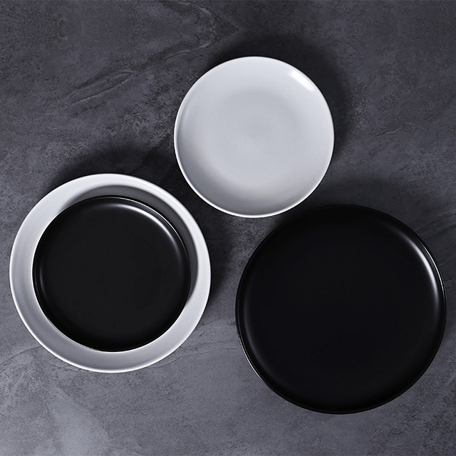 Entree Plates จานของหวานอาหารค่ำที่กำหนดเองรอบจานพอร์ซเลนสีขาวที่ดีที่สุดของอิตาลีสำหรับร้านอาหารบนโต๊ะอาหาร