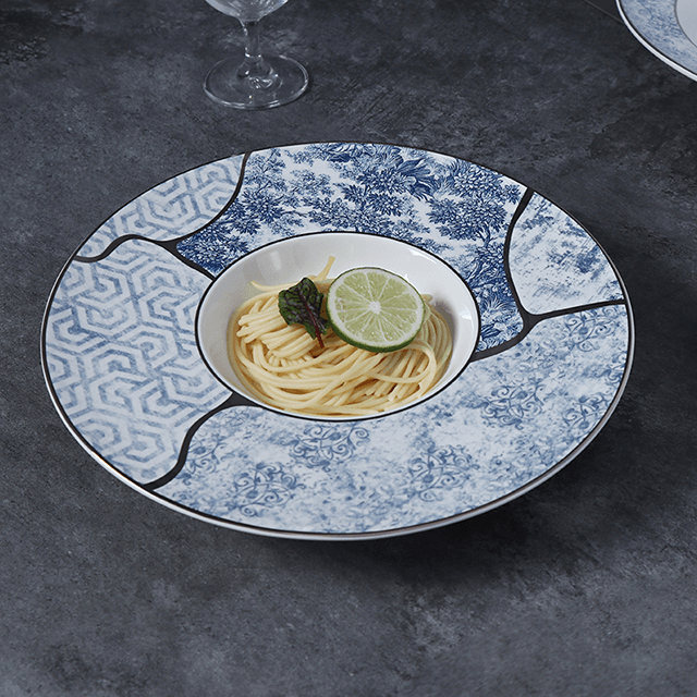 ซัพพลายเออร์โรงแรมชุดอาหารค่ำโบนไชน่าสีน้ำเงินและสีขาว