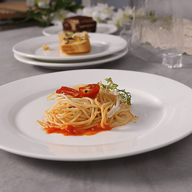 จานอาหารเรียกน้ำย่อยปาร์ตี้เซรามิกสีขาวจานอาหารค่ำพอร์ซเลนสำหรับร้านอาหารโรงแรม