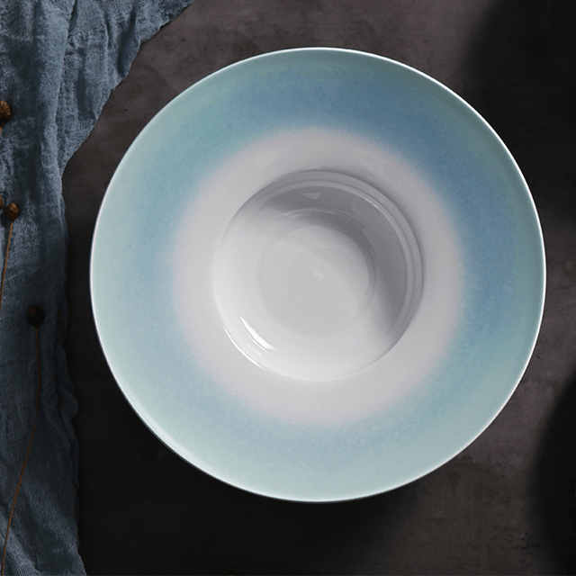 เครื่องใช้บนโต๊ะอาหารอิตาลี บนโต๊ะอาหาร French Matte Crockery Dinner Set