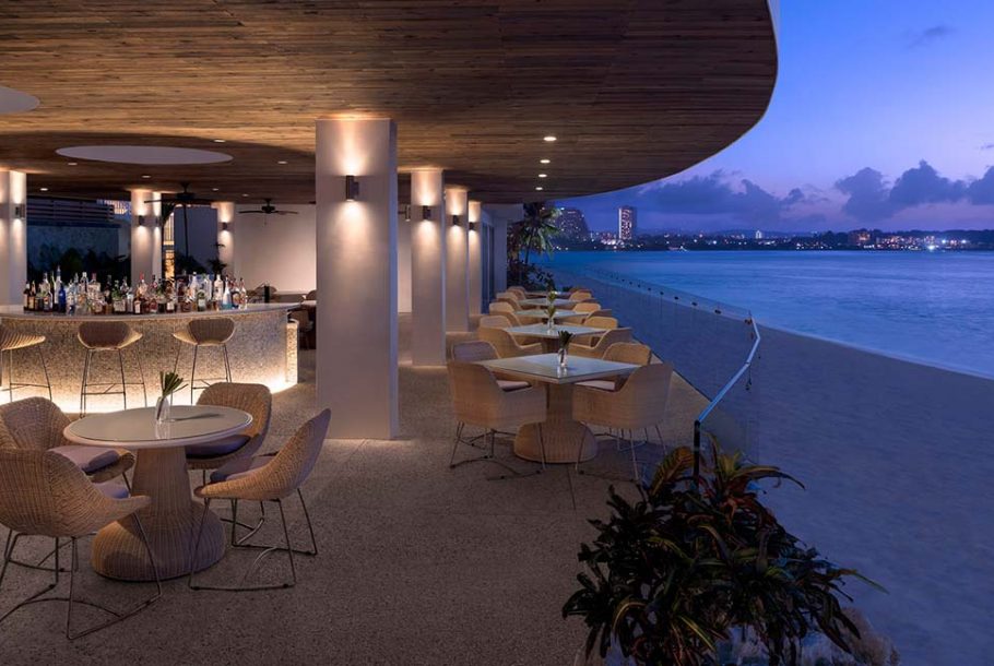 การรับประทานอาหาร - ดุสิตธานี กวม รีสอร์ท (2)