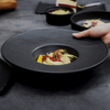ภาชนะใส่อาหาร Black Matt สำหรับร้านอาหารญี่ปุ่น Entree Plates Black Plates Sets Dinnerware
