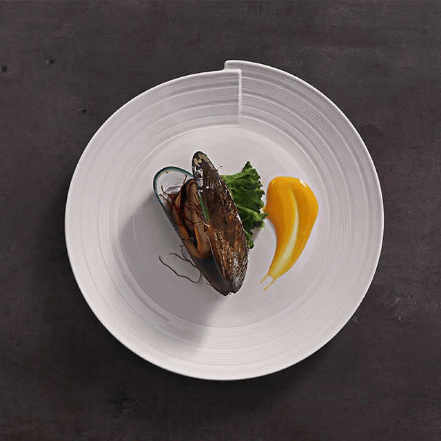 ครัวโรงแรมถ้วยชามชุดอาหารเย็นและจานไวท์เวฟ