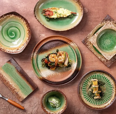porcelain plate.png
